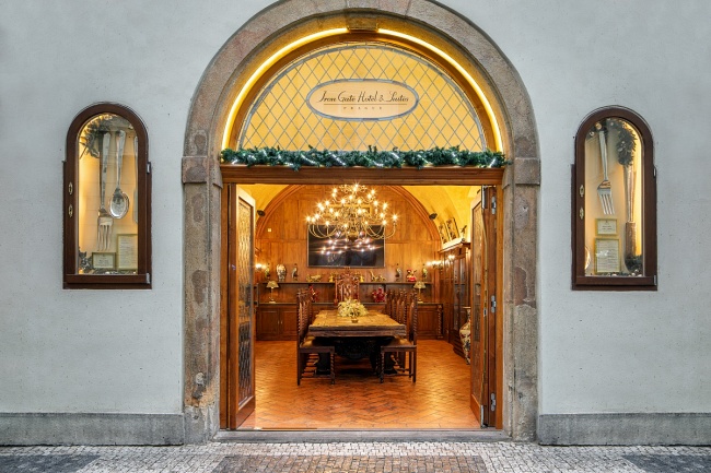 Vchod Michalská, Jay Room, Praha