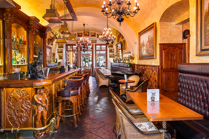 Deer je místem, kde se byznys přirozeně propojuje s vysokou gastronomií.